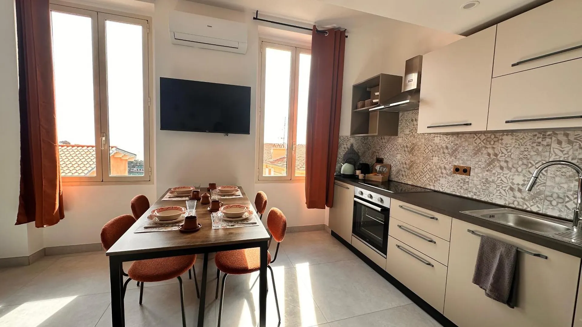 Apartment Courts & Coasts Few Steps From Tennis Courts, Country Club And Montecarlo Beach Roquebrune-Cap-Martin