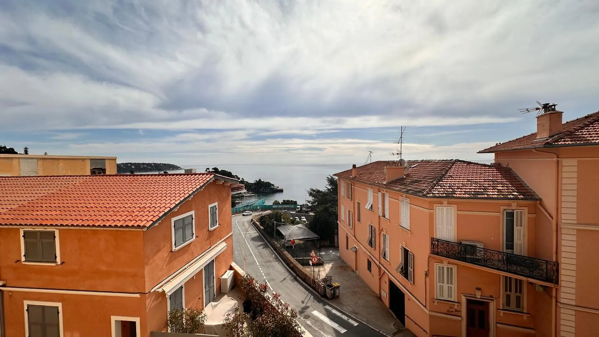 Apartment Courts & Coasts Few Steps From Tennis Courts, Country Club And Montecarlo Beach Roquebrune-Cap-Martin
