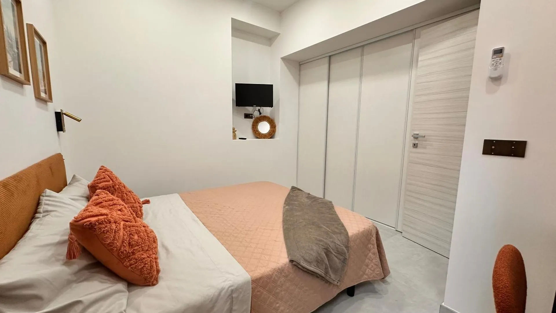 Courts & Coasts Few Steps From Tennis Courts, Country Club And Montecarlo Beach Roquebrune-Cap-Martin Apartment